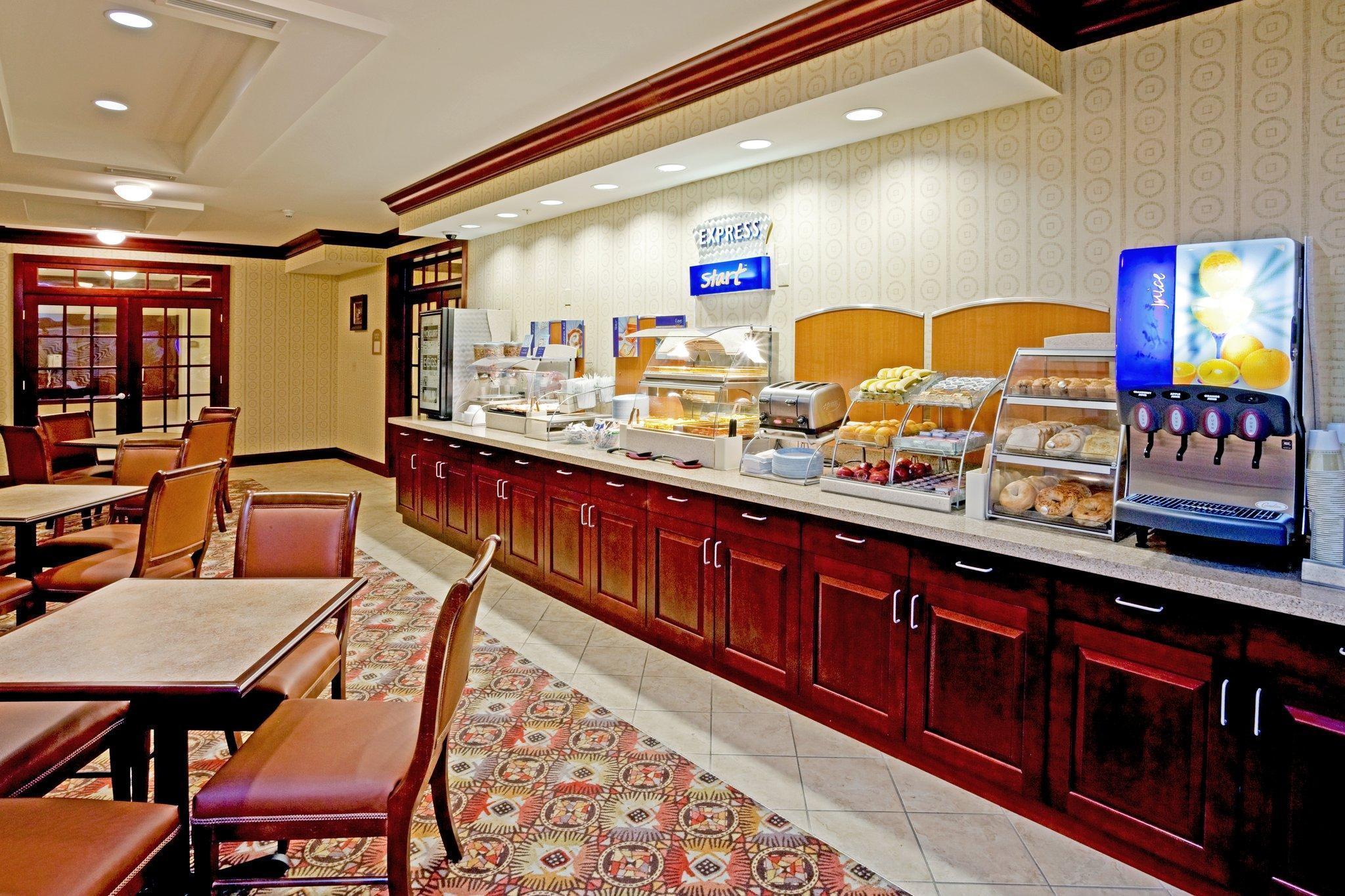 Holiday Inn Express & Suites Albany Airport Area - Latham By Ihg Εξωτερικό φωτογραφία