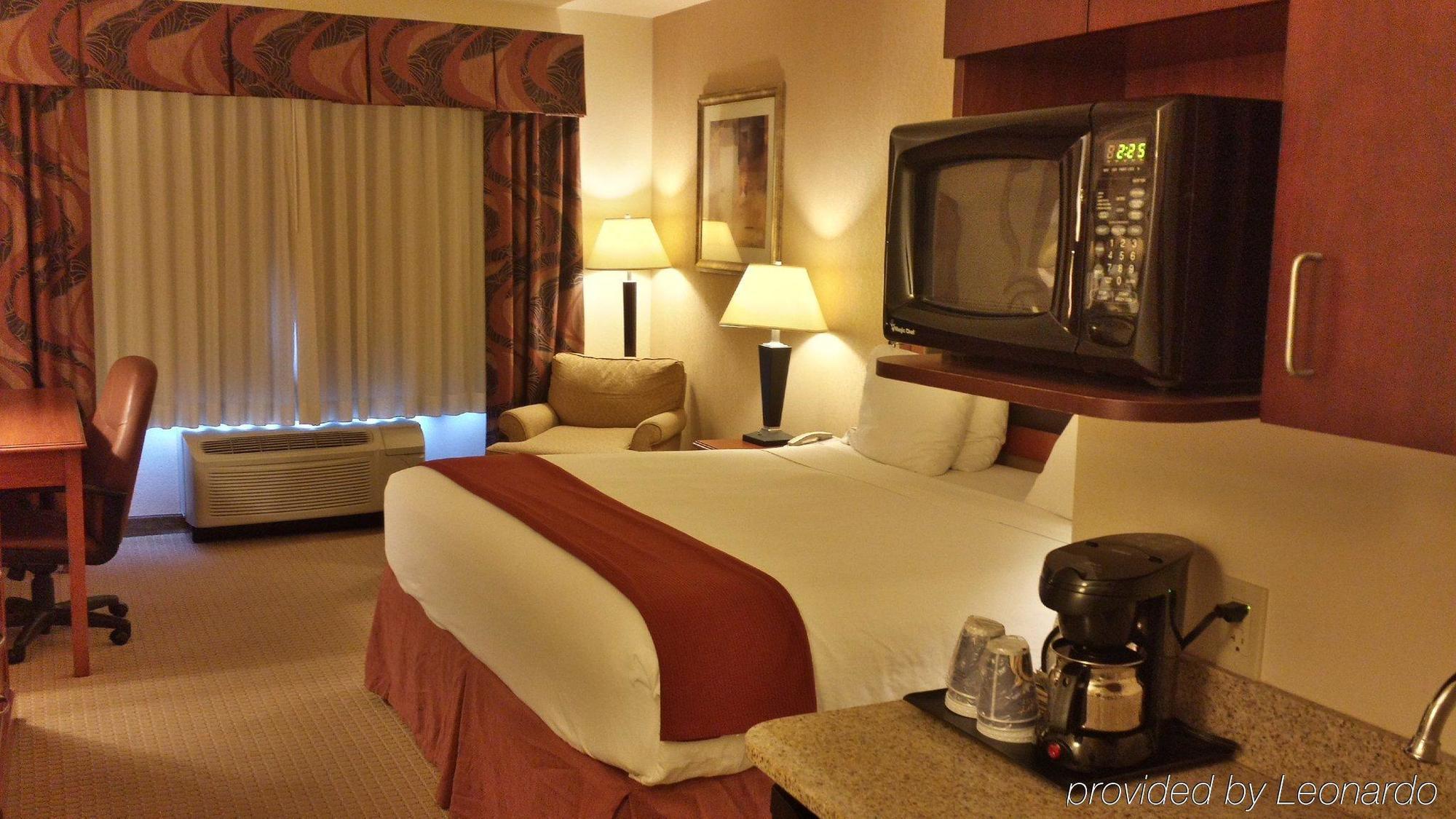 Holiday Inn Express & Suites Albany Airport Area - Latham By Ihg Εξωτερικό φωτογραφία