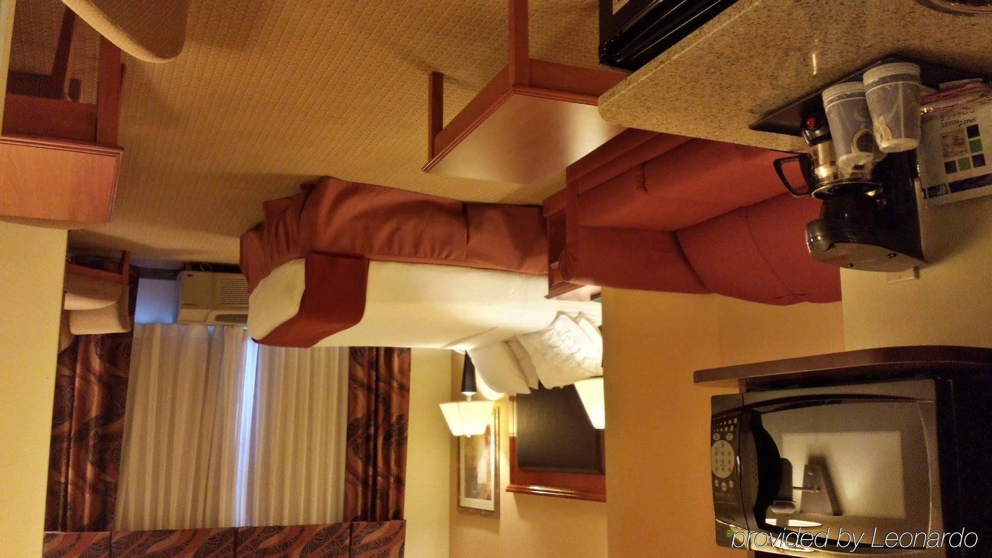 Holiday Inn Express & Suites Albany Airport Area - Latham By Ihg Εξωτερικό φωτογραφία
